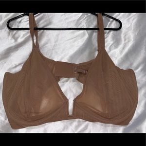 SKIMS NWOT plunge bra